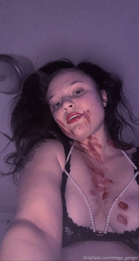 Mega Gengar model nude images