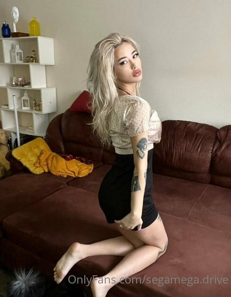 segamega drive naked model archive