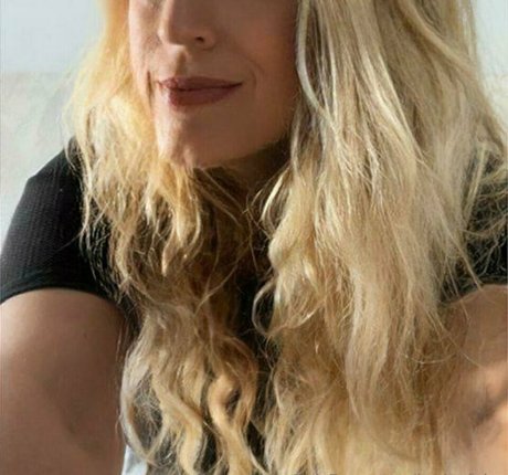 louisefabs hot pornstar photos