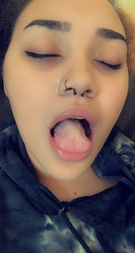 RooBunnyBaby model pornographic archive