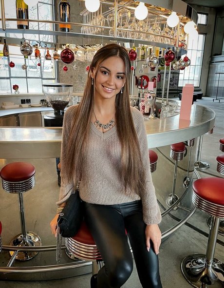 Tamara sunshine star sexy archive