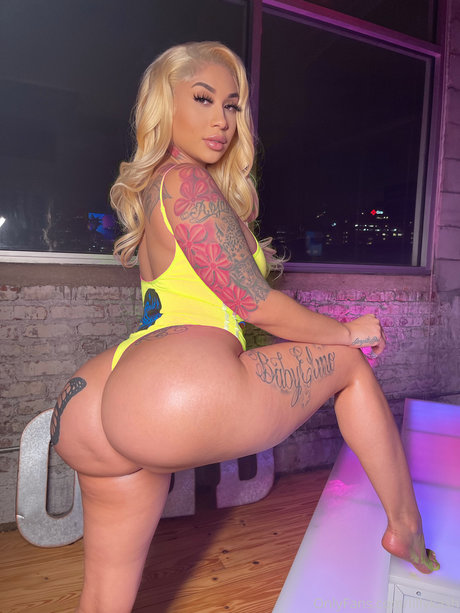 Lilly Kash adult actress images