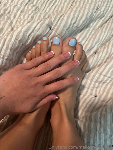 Mello Melanie21 erotic star images