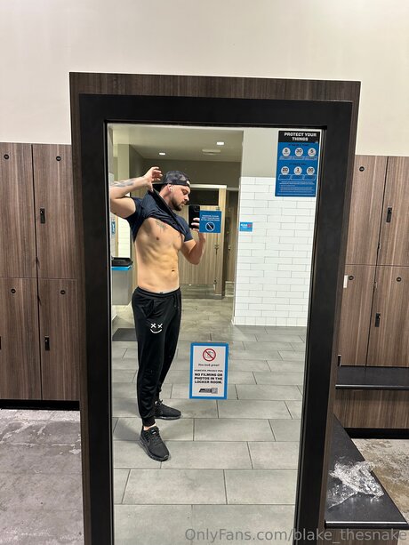 Blake Thesnake pornstar naked archive