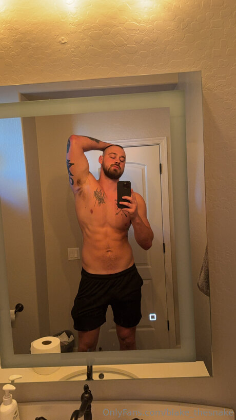 Blake Thesnake free pornstar picture