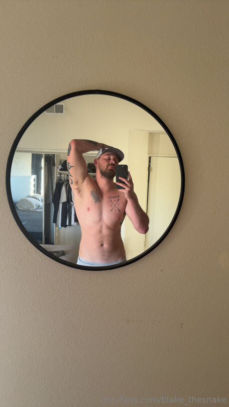 Blake Thesnake model top pic