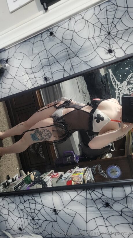 Featheredsparrow naked actress gallery