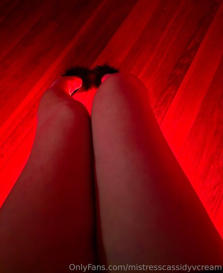 Mistresscassidyvcream star erotic photos