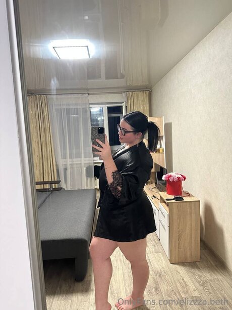 Elizzza Beth pretty pornstar picture