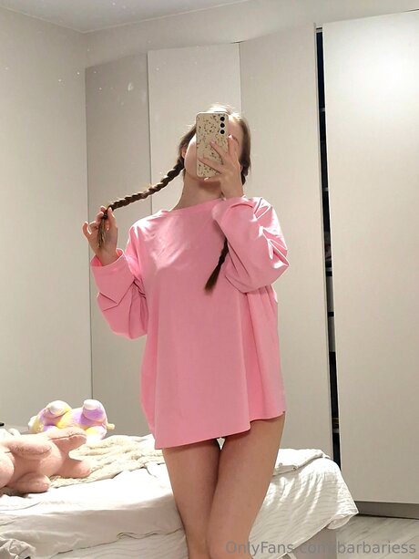 Barbariess naked model images