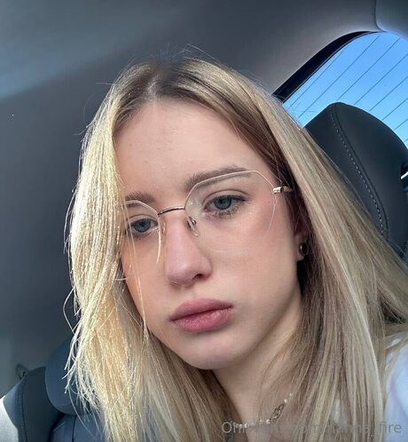 Hanna Fire sex model galleries