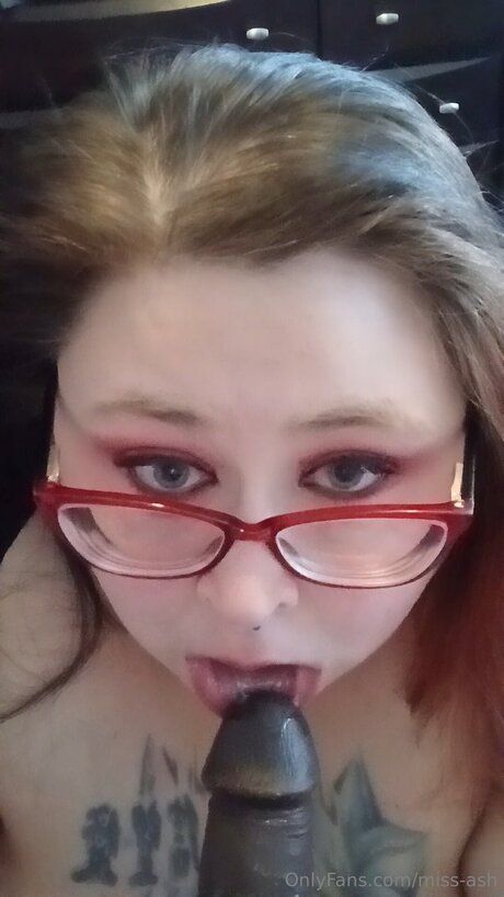 Miss Ash pornstar sex photos