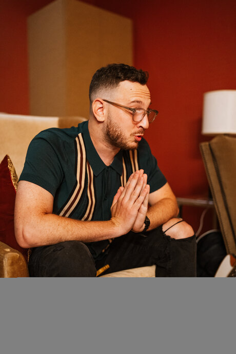 Theycallmeahri pornstar sexy pics