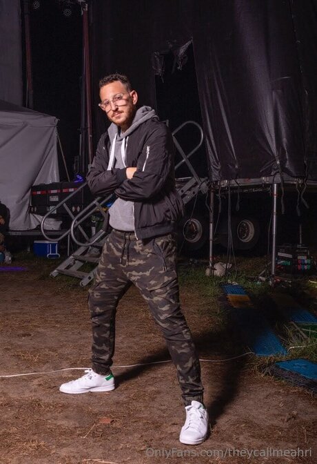 Theycallmeahri free model img