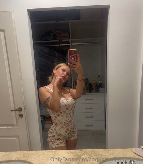 Coquett Blondesexy beautiful model images