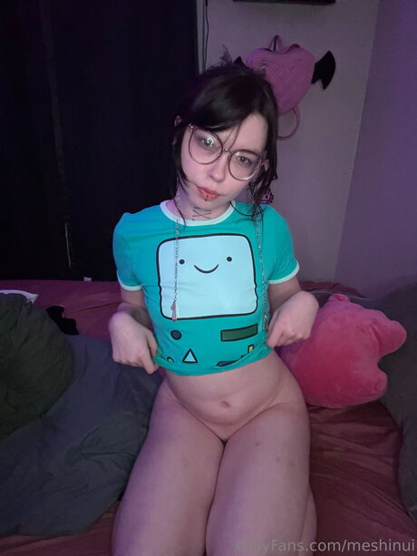 Meshinui nudes model images