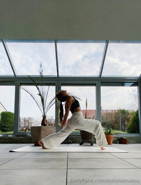 Solunamalou pornstar nice image