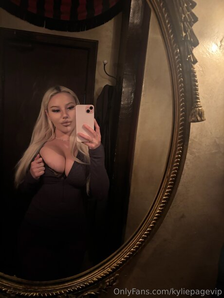 Kyliepagevip pornstar top pictures