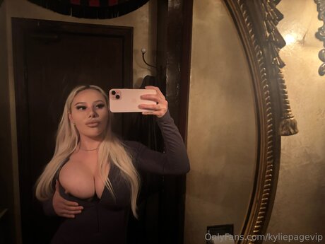 Kyliepagevip star pretty pic