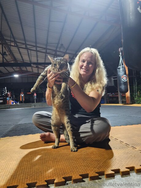 Bulletvalentina star high quality photos