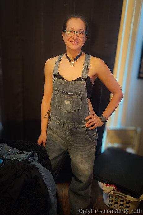 Dirty Ruth star art pictures