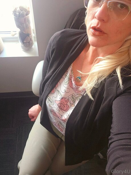 Glory4u model beautiful photos