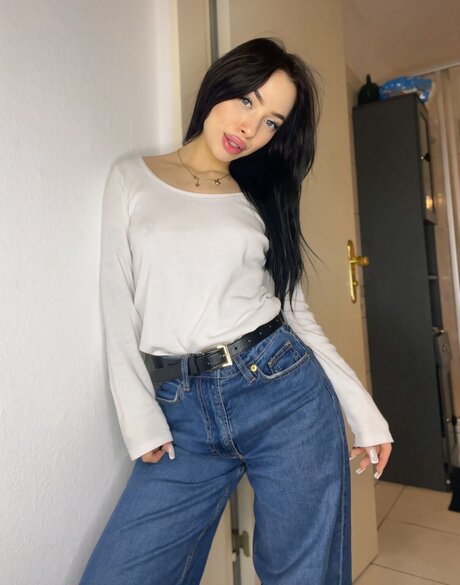 Xoxo Chloee hd actress picture