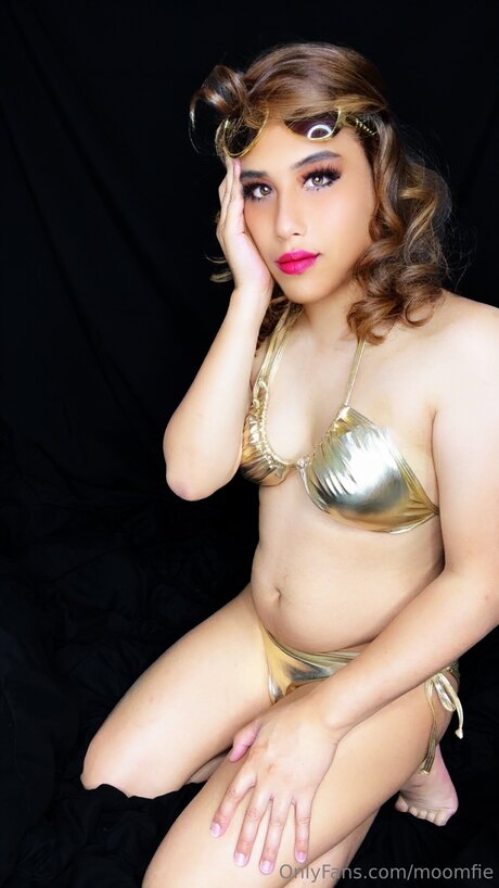 Moomfie star pretty archive