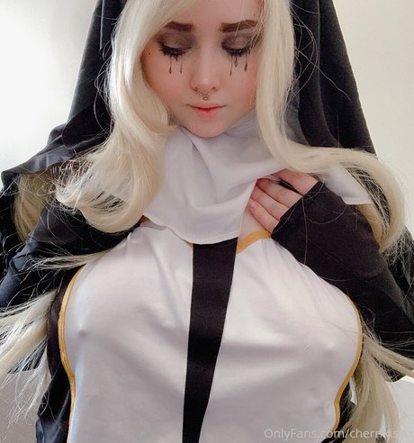 Cherrikissu_ star adult image