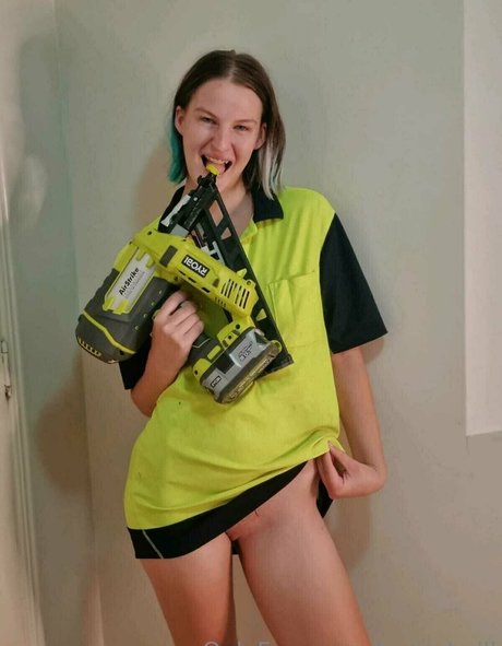 Taylor Halll_ porn model img