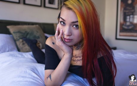 mahnee beautiful model image