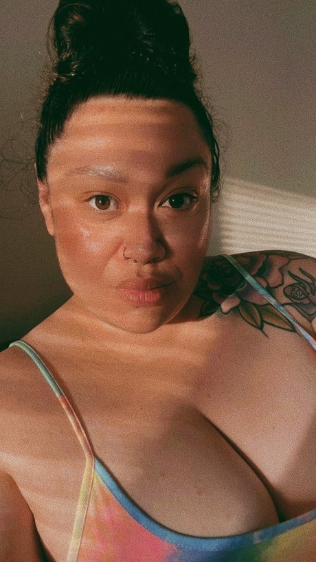 fat puthy lipth_ model hot photos