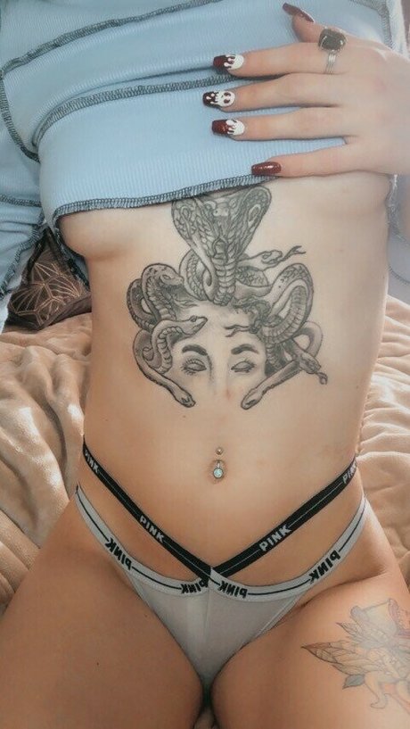 Tayaliz naked pornstar img