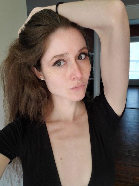 Dalia Dova pornstar naked picture