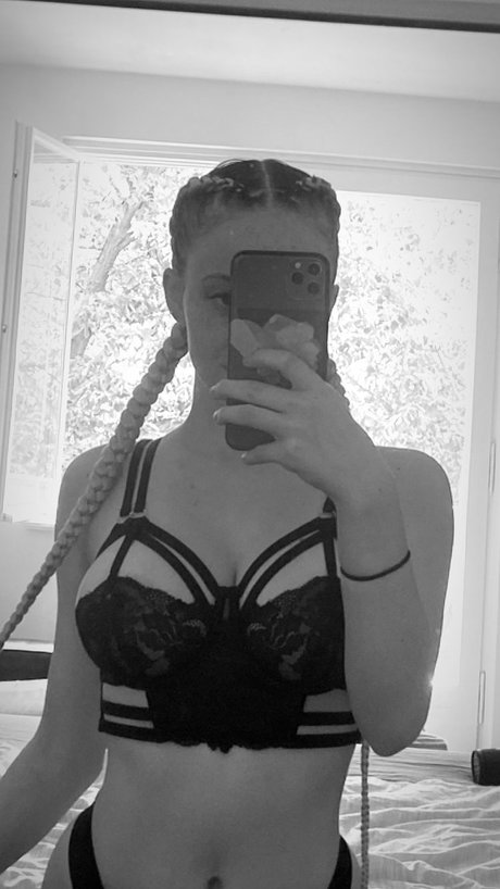 Elenas Caprice_ star hot archive