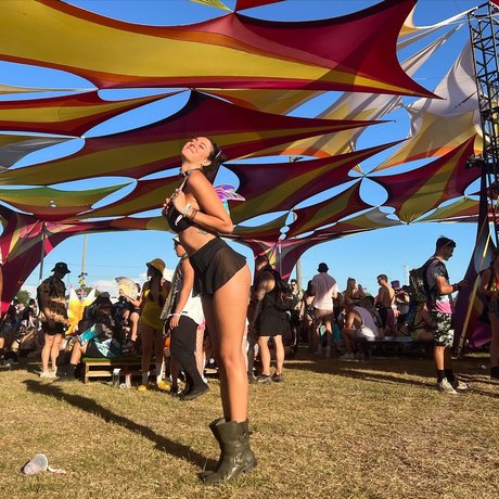 Starrysigh sex model pictures