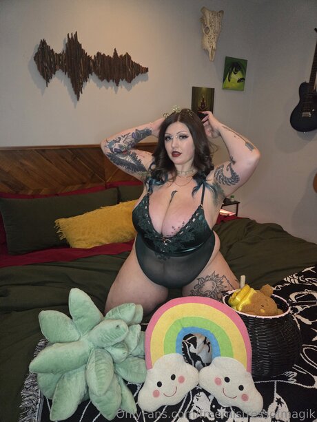 Freemistressofmagik model pics