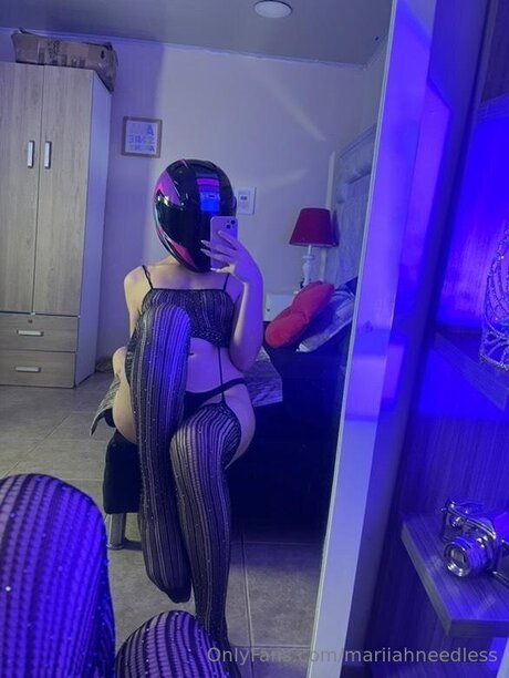 Mariiahneedless star hd pics