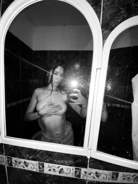 Trinivc sex actress images