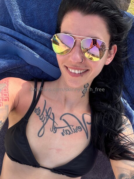 Skinnybitch Free nudes pornstar photo