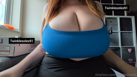 Twinklesoles91 nude star pic