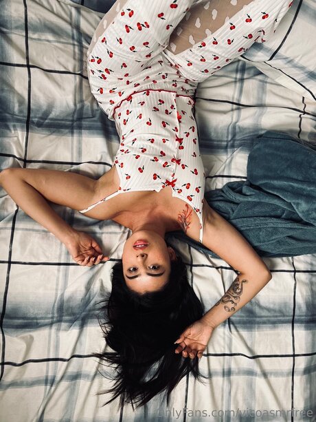 Vicoasmrfree nude actress pics