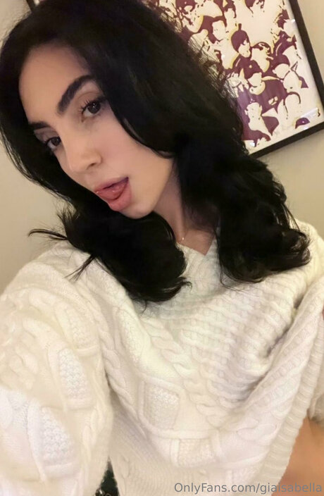 Giaisabella perfect pornstar photos