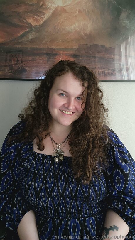 Invertedsapphoxxx perfect model pictures