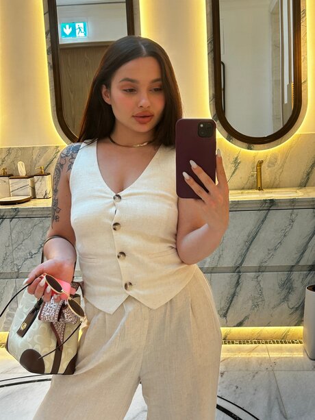 Little Princess Top pornstar exclusive pictures