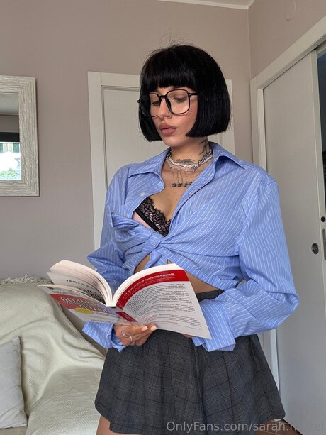 Sarah Heizel erotic model photos