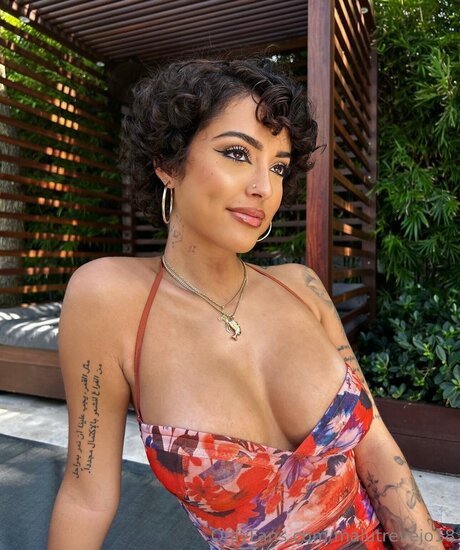 Malutrevejo18 pornstar pic