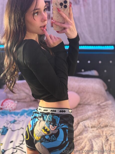 Tinykatrina top pornstar pic