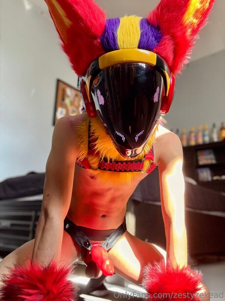 Zestyzekead model sexy pictures