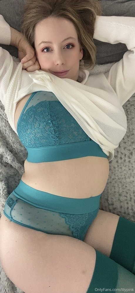 Lily Pink_ pornstar erotic gallery